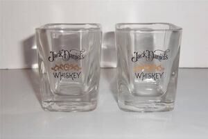 2 Jack Daniels Whiskey Shot Glasses Square -031433
